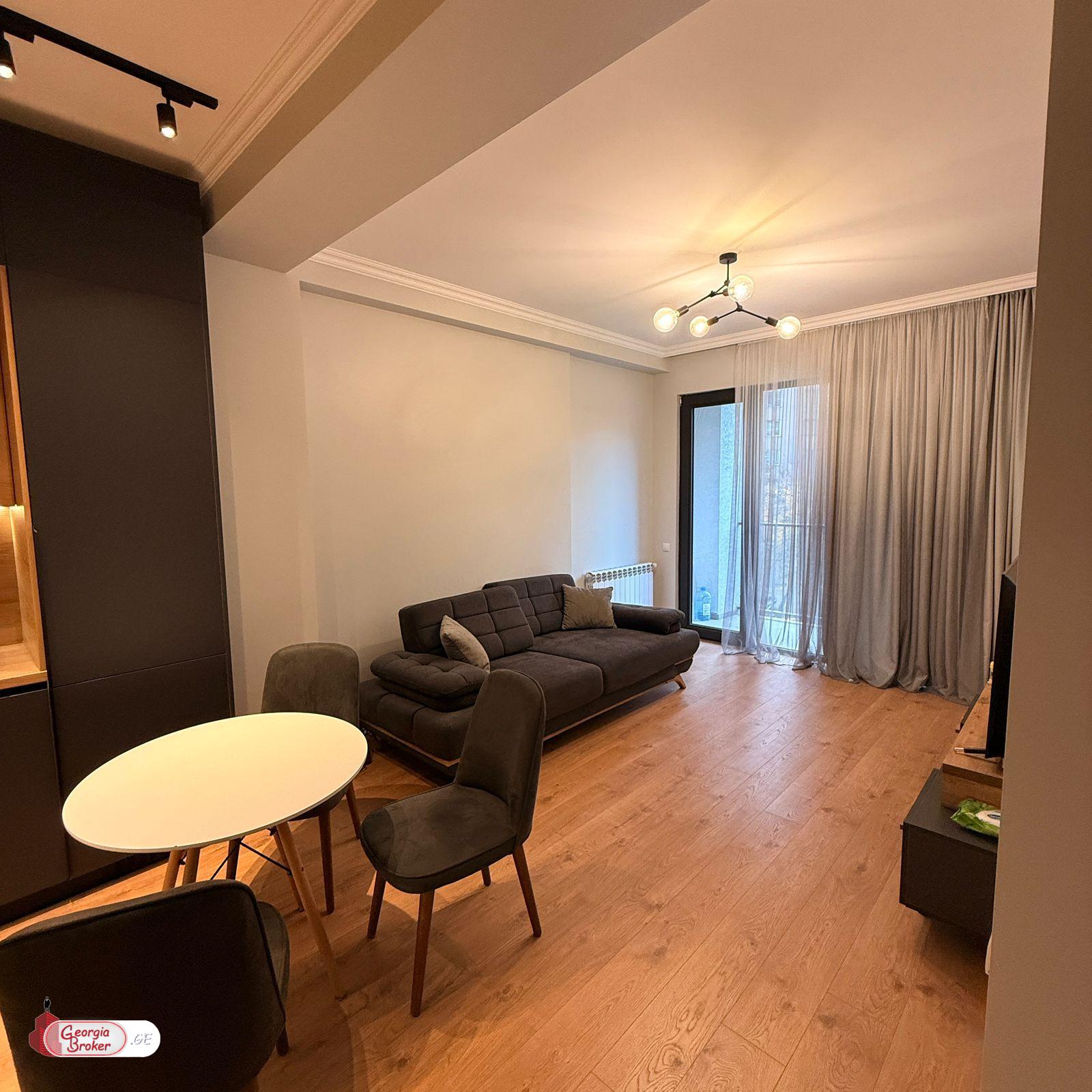 იყიდება ახალი გარემონტებული 2 ოთახიანი ბინა